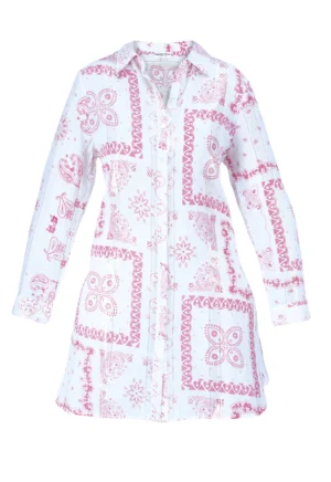 Robe chemise à motif rose sur fond blanc