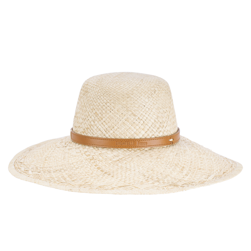 CHAPEAU SOMBRÉ