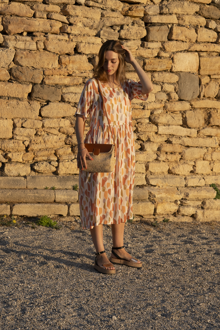 Robe, manche mi-courte, style élégant et naturel, collection Bagatelle France