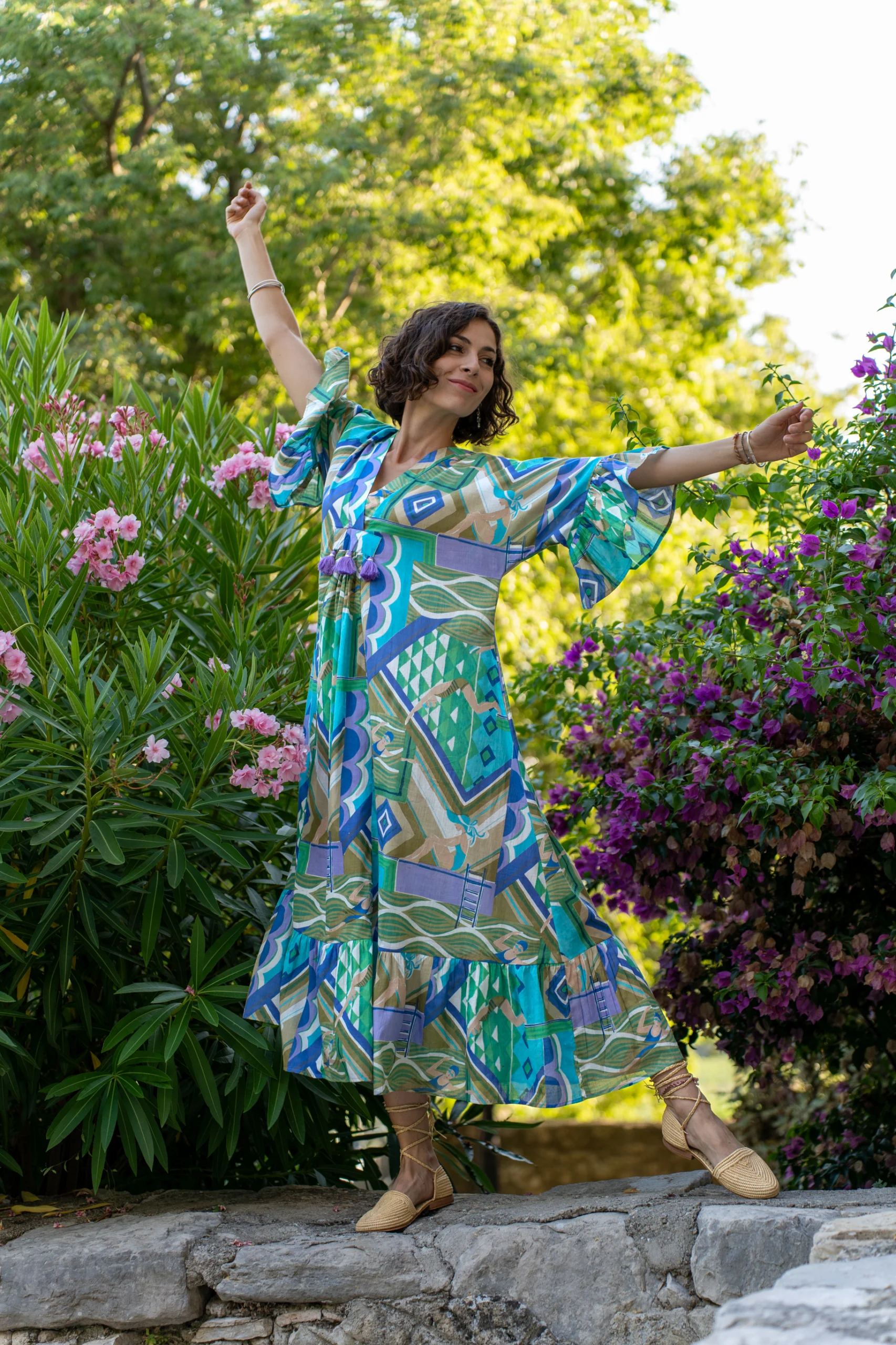 Robe femme imprimée à motifs géométrique bleu, vert , violet Bagatelle France